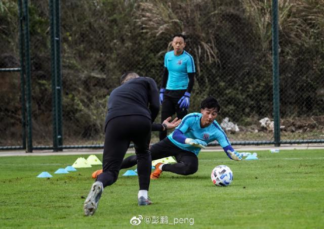 爱游戏平台中心-国青门将发文告别申花：孩子大了 要出去闯天下了